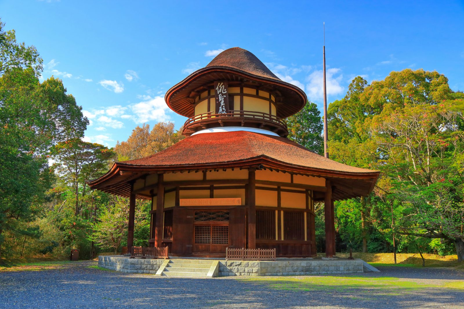 三重県亀山市俳聖殿