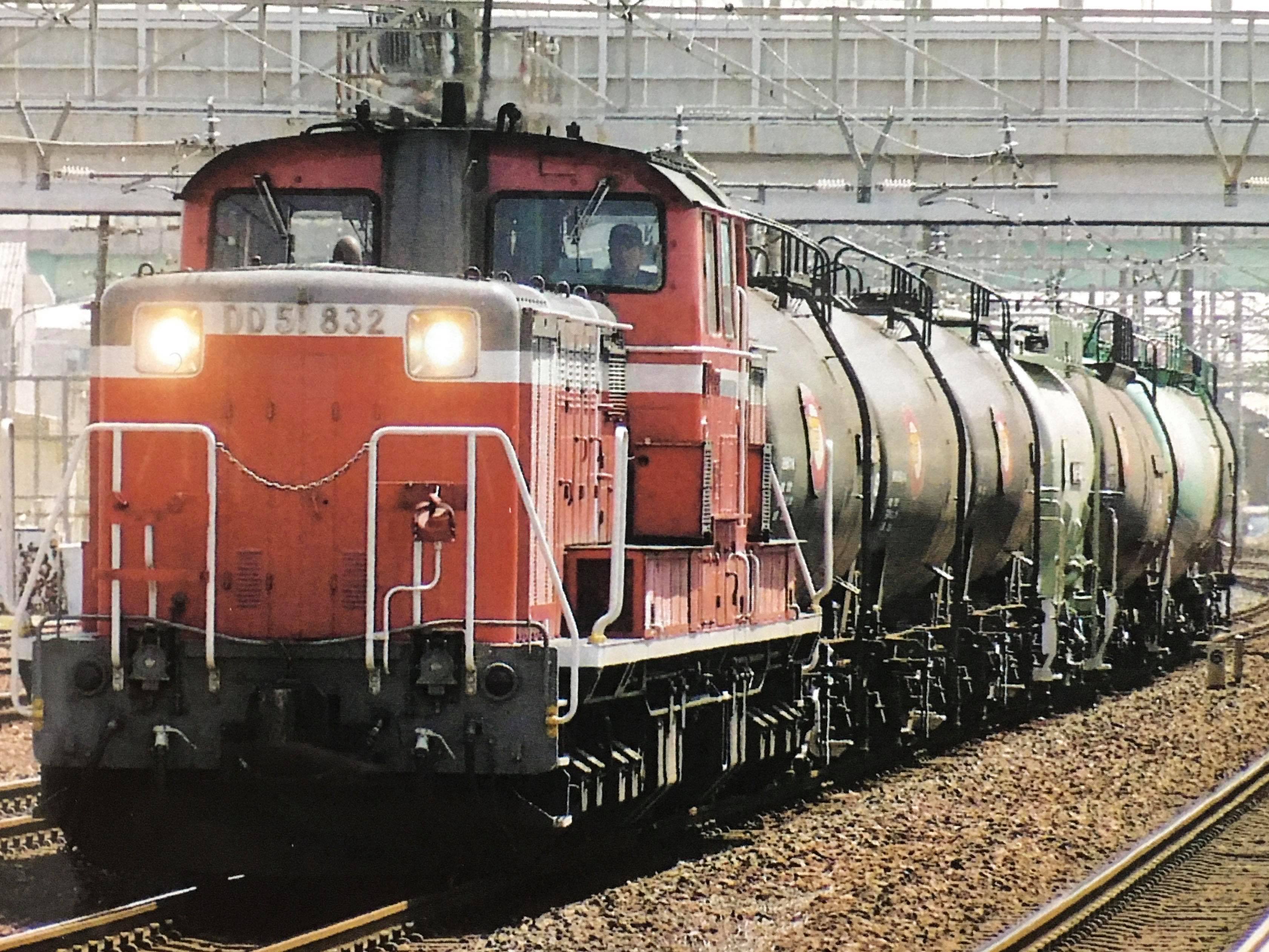 国鉄DD51形ディーゼル機関車 – ＪＲ関西本線